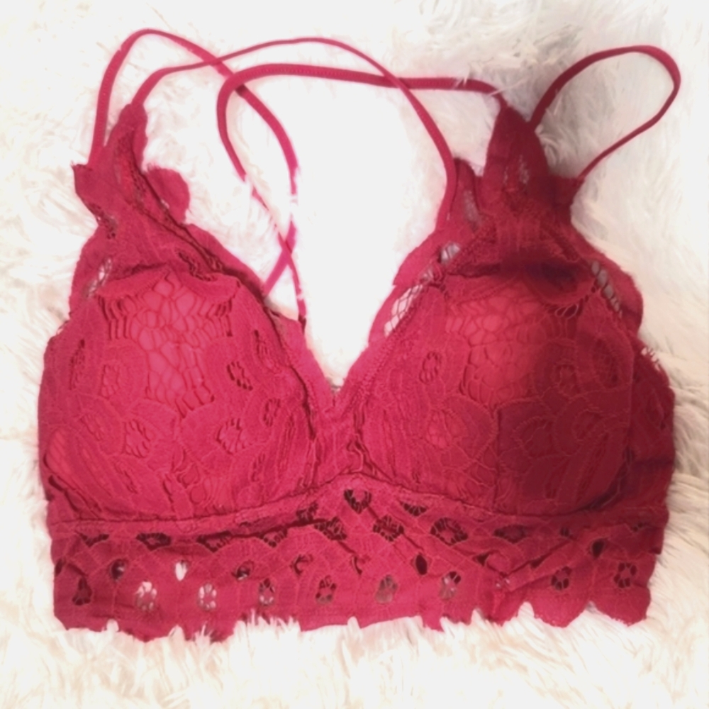 HOT PINK Scalloped Lace Bralett - Picture 3 of 7